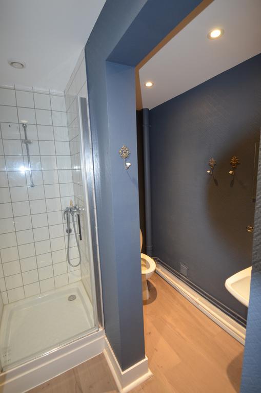 L'Empereur, Sa Femme Et Le Petit Prince Plombières-les-Bains Exterior photo